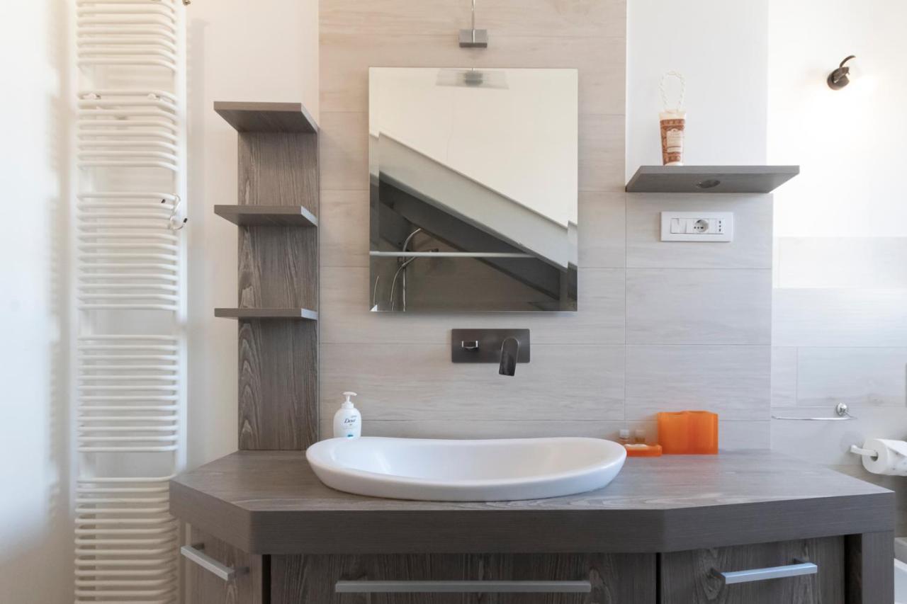 Mansarda Cola Apartment มิลาน ภายนอก รูปภาพ
