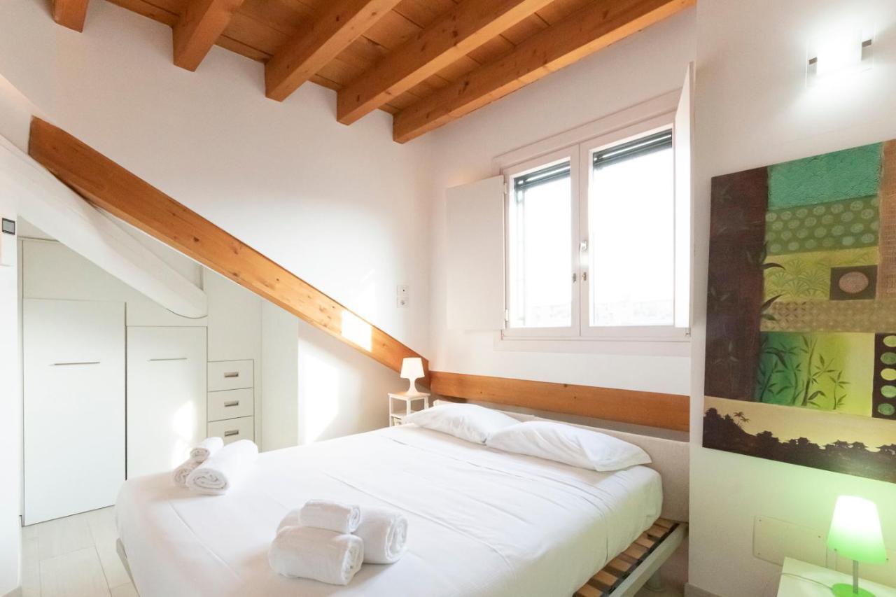 Mansarda Cola Apartment มิลาน ภายนอก รูปภาพ